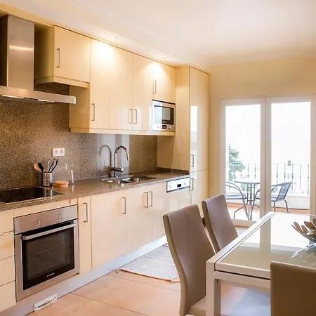 Apartamento Duplex Sea View. Near Beaches And Town Center. Lagos